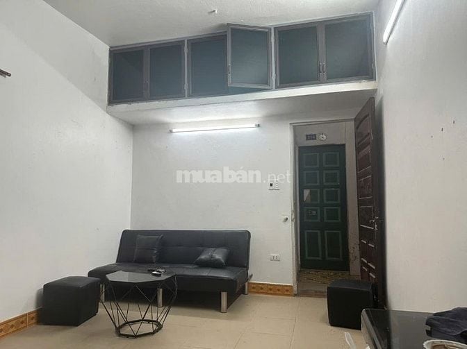 Cho thuê căn hộ tập thể tầng 3 Vilacera, ngõ 12 thạch bàn . Giá 3,5tr