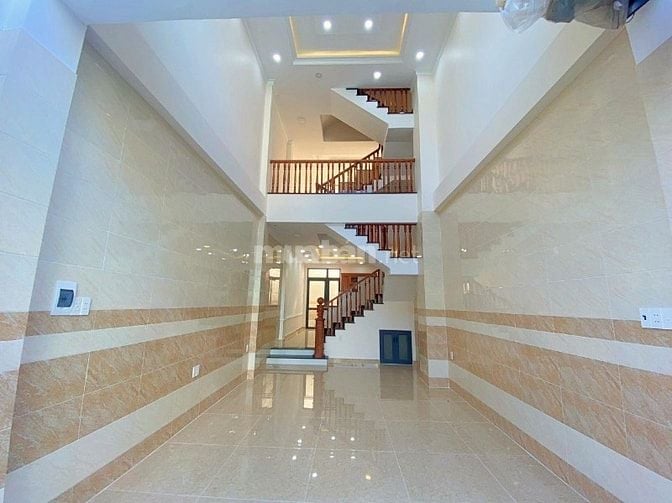 CHỦ NGỘP BÁN GẤP NHÀ MỚI XÂY CÁCH SÔNG SG 200M, SỔ RIÊNG ĐƯỜNG 12M 