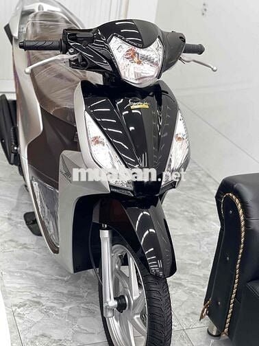 Honda Vision 2019 Bạc Porsche