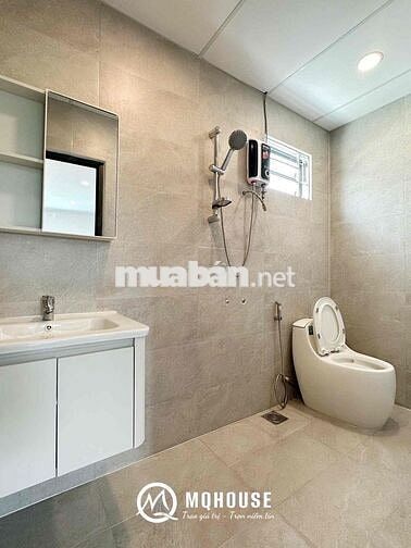 Căn Hộ 1PN 50m2 Sân Vườn Full Nội Thất ngay VX Dân Chủ_Toà Nhà Viettel