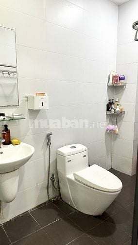 12,8 tỷ - Đường 10m, nhà mới đường 3/2, quận 11 (66m2, 5 tầng)