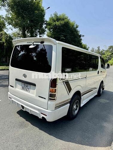 Toyota Hiace 2007 H200 Commuter 2.7 - 123456 km