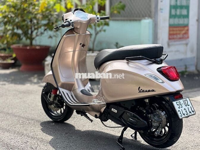Vespa Sprint 125 iget abs Vàng TFT 14.000 km