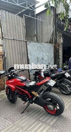 Ducati Hypermotard 821 Đỏ