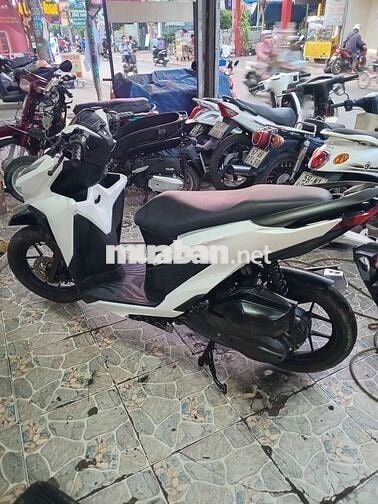 Honda Vario màu Trắng