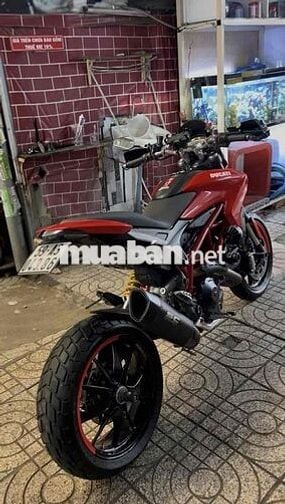 Ducati Hypermotard 821 Đỏ
