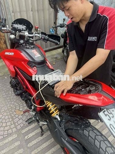 Ducati Hypermotard 821 Đỏ