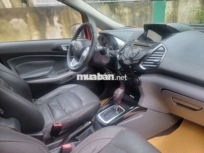 120 2016 1.5L Titanium AT - 85000 km