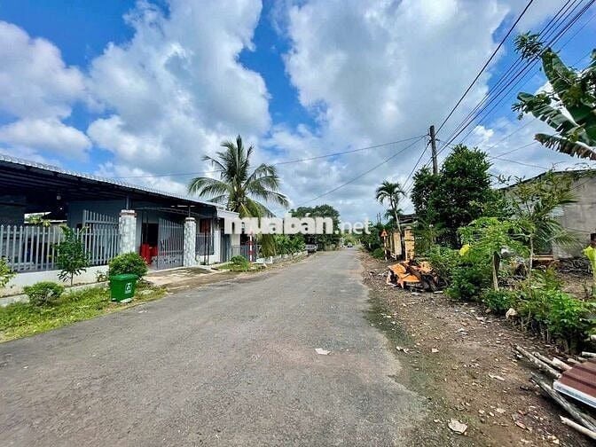 BÁN 5X23, THỔ CƯ HOÀN TOÀN, NHỰA,  XUYÊN MỘC