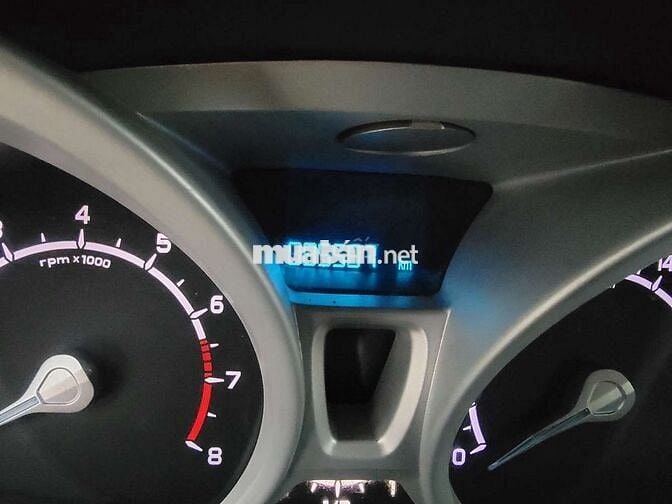 120 2016 1.5L Titanium AT - 85000 km