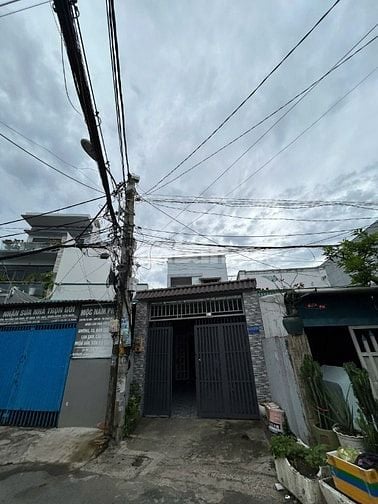 Nhà phố một lầu hẻm xe hơi phước kiểng nhà bè 