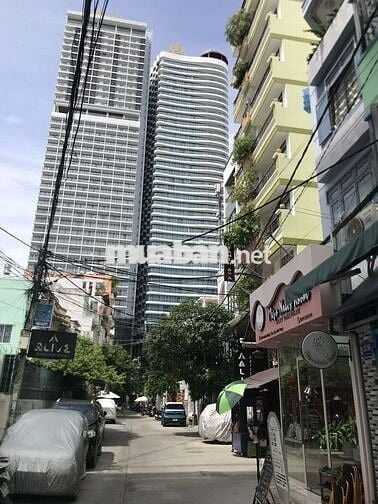 Cho thuê nhà 4 tầng 1 tum khu phố Hàn Quốc, Nha Trang