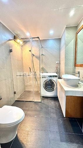 Tầm tiền hơn 9 tỷ cần bán căn hộ 120m2 trung tâm Q Cầu Giấy