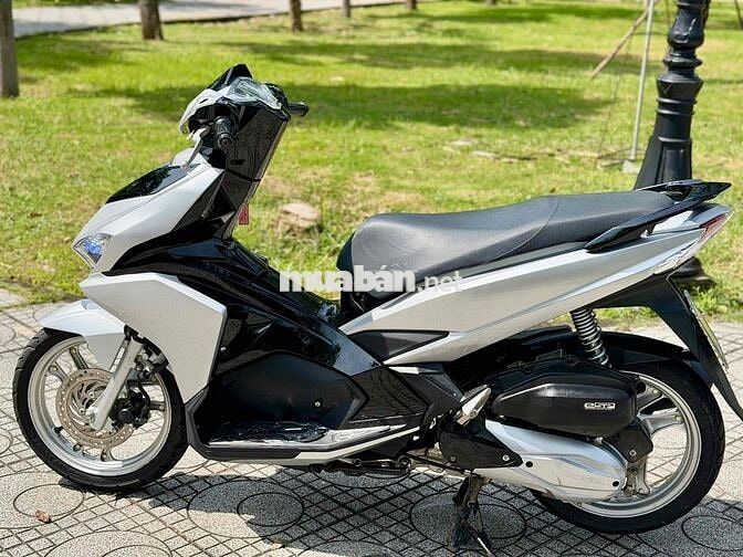 Honda AB 2016 BS 62 màu bạc poscher