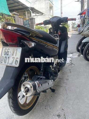 Yamaha Nouvo 4 màu Vàng đen