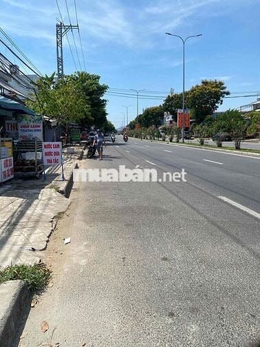 Nhà Mặt Tiền Nguyễn Lương Bằng, 100m, Tây Nam, 3 phòng ngủ