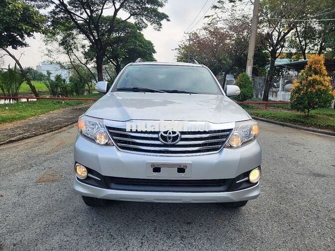Toyota Fortuner 2015 2.7V Bạc