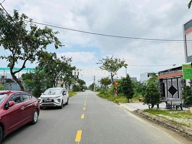 Phạm Đức Nam gần Lê Trí Viễn Song song Võ Chí Công