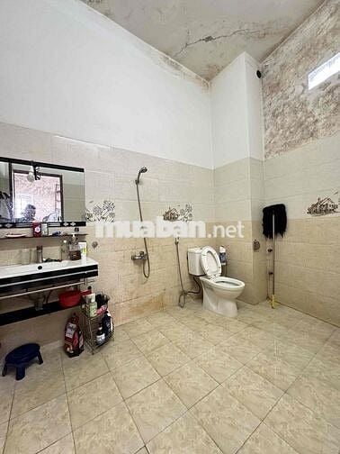 Nhà cho thuê: Mặt tiền đường đồng khởi tân lợi