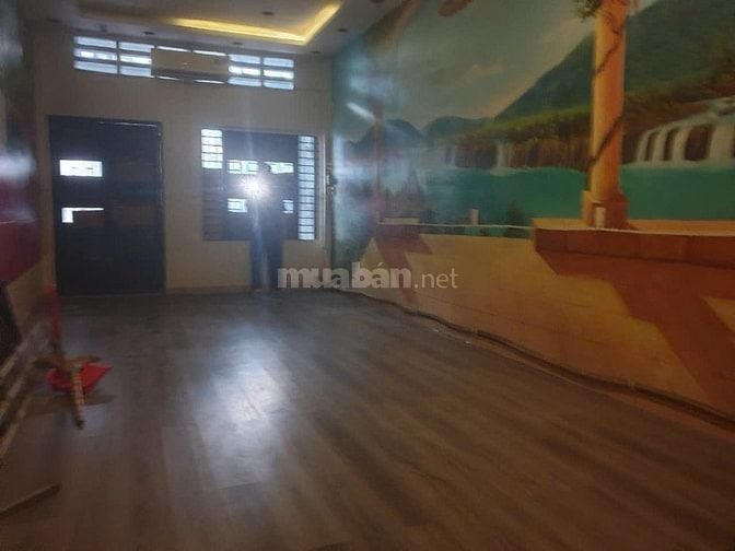 Cho thuê nhà mặt tiền đường Điện Biên Phủ, PHường 4, Quận 3