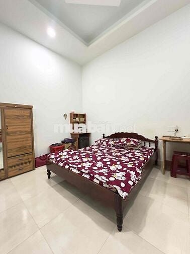 Nhà cho thuê: Mặt tiền đường đồng khởi tân lợi