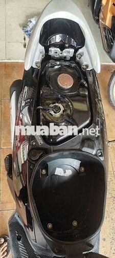 Xe zin đẹp như mới, máy êm ru không hú hí