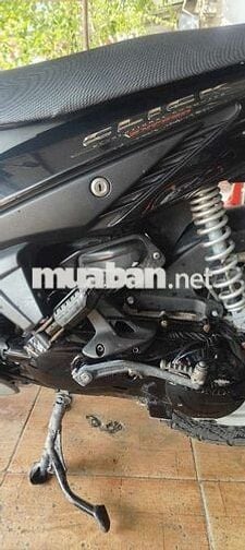 Xe zin đẹp như mới, máy êm ru không hú hí