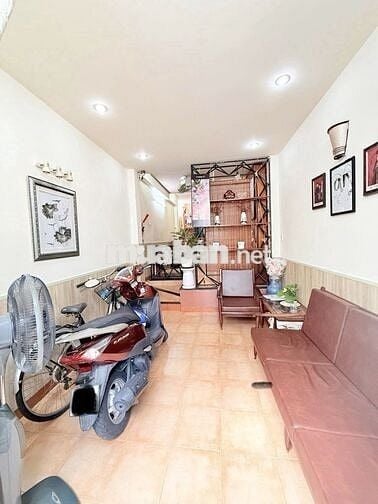 KHU AN NINH DÂN TRÍ - HẺM XE HƠI - 46M2 - THÀNH THÁI Q10