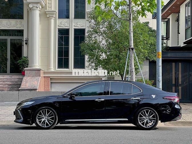 Toyota Camry 2022 2.0 Q - 47000 km