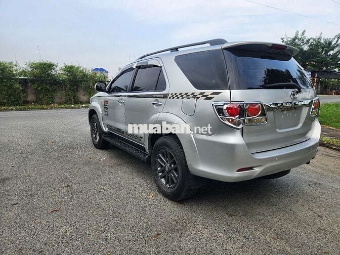 Toyota Fortuner 2015 2.7V Bạc