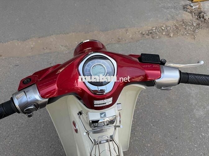 Honda SuperCub 125 sx 2023 màu đỏ bỏ mẫu 3000km