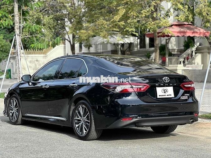 Toyota Camry 2022 2.0 Q - 47000 km