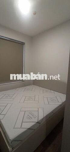 căn hộ 3 phòng có sẵn nội thất cho thuê 8tr, gần AEON