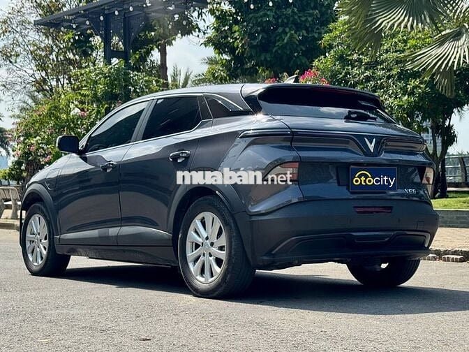 VinFast VF6 S 2024 - Màu xám - 5v5km - Mua pin