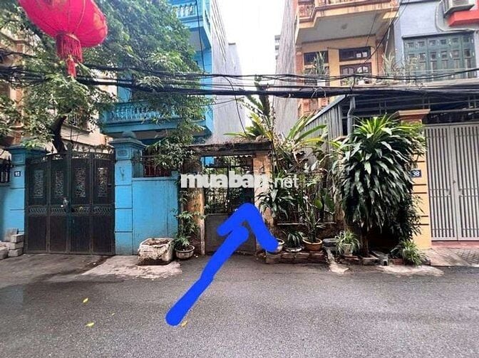 Bán đất tặng nhà tại phố Lý Sơn
🏡 :
Diện tích: 73m²
Giá: 11.5 tỷ