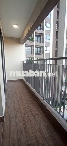 căn hộ 3 phòng có sẵn nội thất cho thuê 8tr, gần AEON