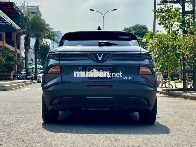 VinFast VF6 S 2024 - Màu xám - 5v5km - Mua pin