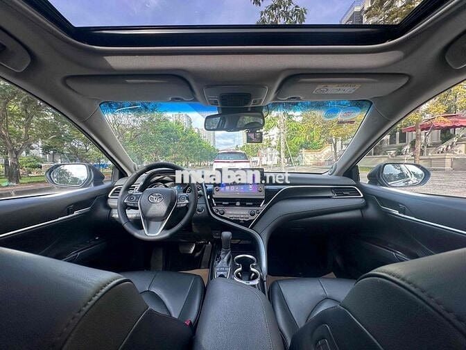 Toyota Camry 2022 2.0 Q - 47000 km