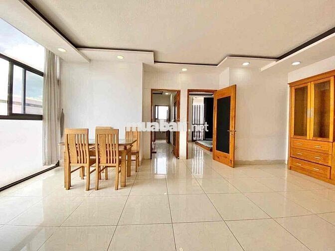 Căn Hộ 2PN 80m2 Ban Công Lớn Full NT ngay Hoàng Văn Thụ, gần Sân Bay