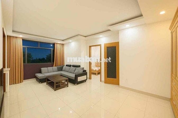 Căn Hộ 2PN 80m2 Ban Công Lớn Full NT ngay Hoàng Văn Thụ, gần Sân Bay
