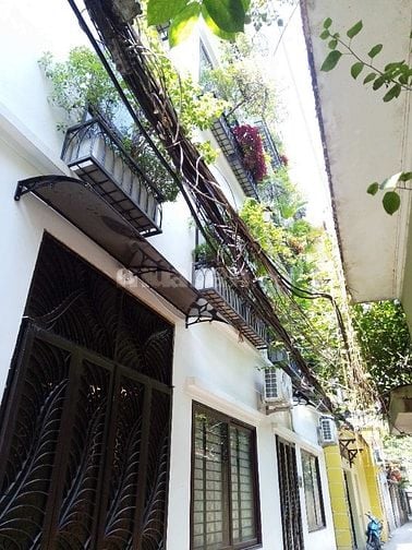 NHà Phố Trần Duy Hưng DT 48.6M2 Mặt tiền dài tới 11M, Giá Chỉ 14 TỶ