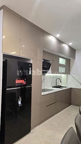 NHà Phố Trần Duy Hưng DT 48.6M2 Mặt tiền dài tới 11M, Giá Chỉ 14 TỶ