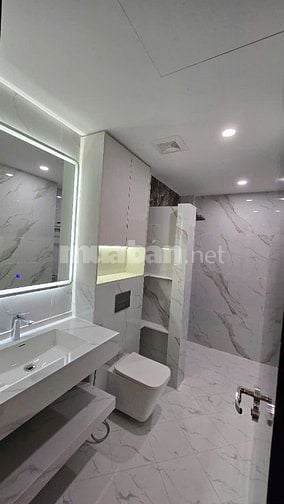 NHà Phố Trần Duy Hưng DT 48.6M2 Mặt tiền dài tới 11M, Giá Chỉ 14 TỶ