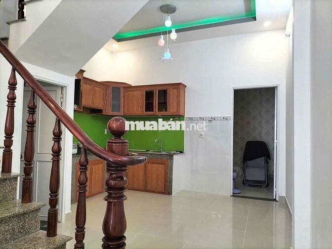 Tôi cần bán nhà Lầu Trệt gần ngã tư Chiêu liêu Dĩ An