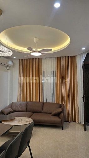 NHà Phố Trần Duy Hưng DT 48.6M2 Mặt tiền dài tới 11M, Giá Chỉ 14 TỶ