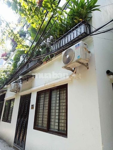 NHà Phố Trần Duy Hưng DT 48.6M2 Mặt tiền dài tới 11M, Giá Chỉ 14 TỶ