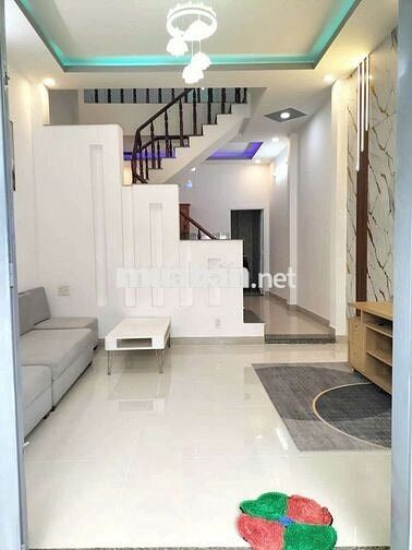 Tôi cần bán nhà Lầu Trệt gần ngã tư Chiêu liêu Dĩ An