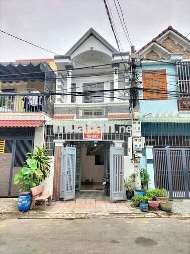 Tôi cần bán nhà Lầu Trệt gần ngã tư Chiêu liêu Dĩ An