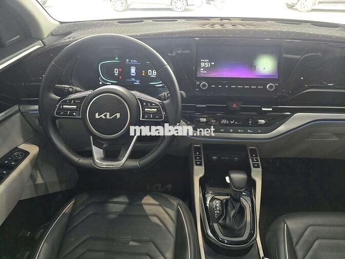 Kia Carens 2023 Signature 1.4Turbo,màu trắng,5v5km