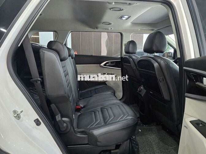 Kia Carens 2023 Signature 1.4Turbo,màu trắng,5v5km